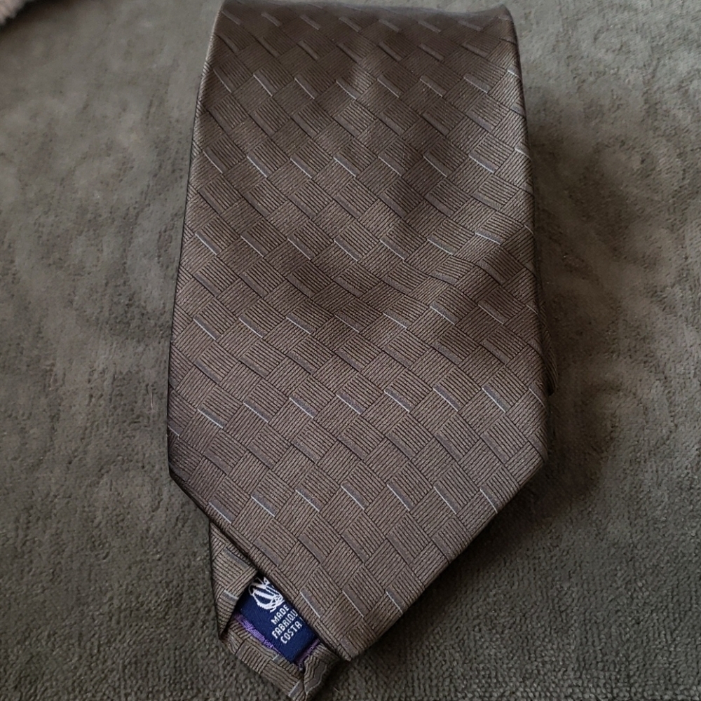 Nautica tie